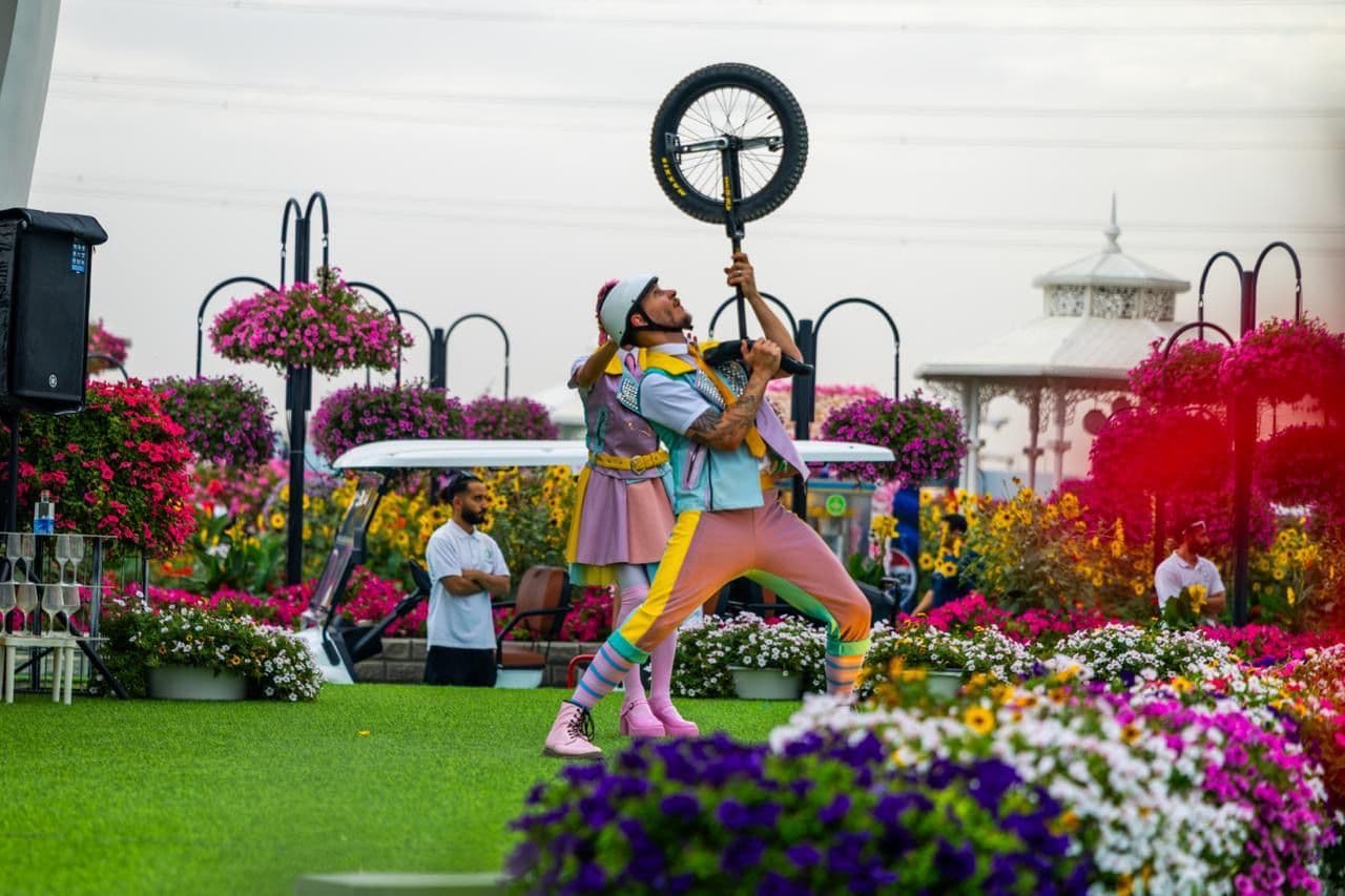 Boulevard Flowers